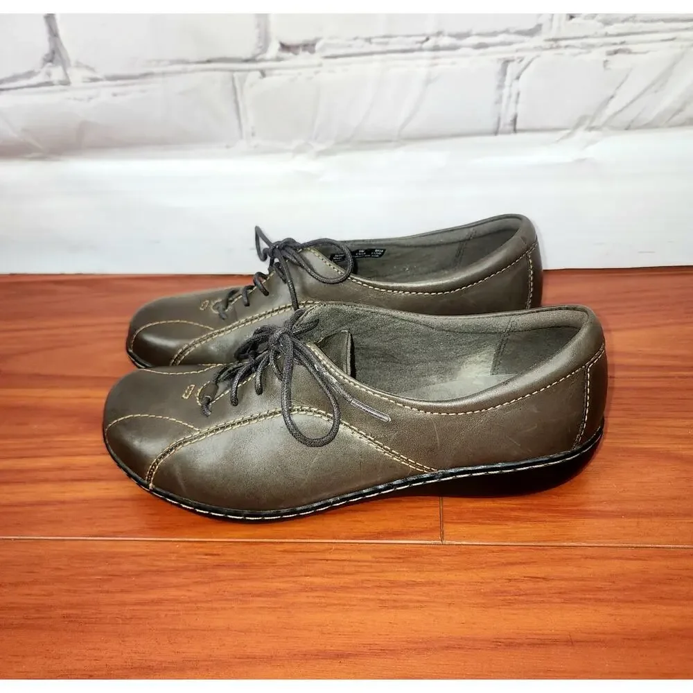 Clarks *preowned *reference